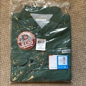 BRAND NEW Columbia “Blood and guts” fishing shirt